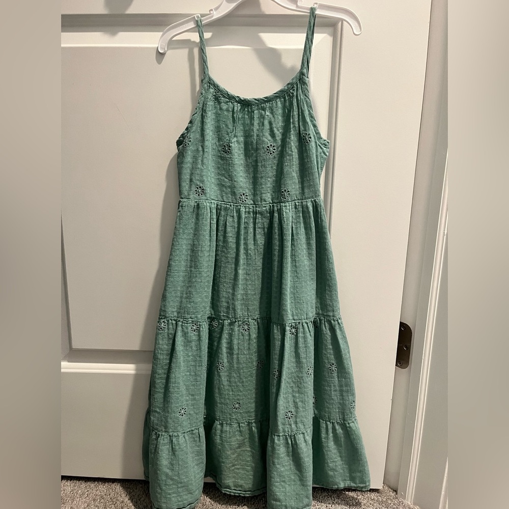 Girl’s cat & Jack summer dress like new size xs